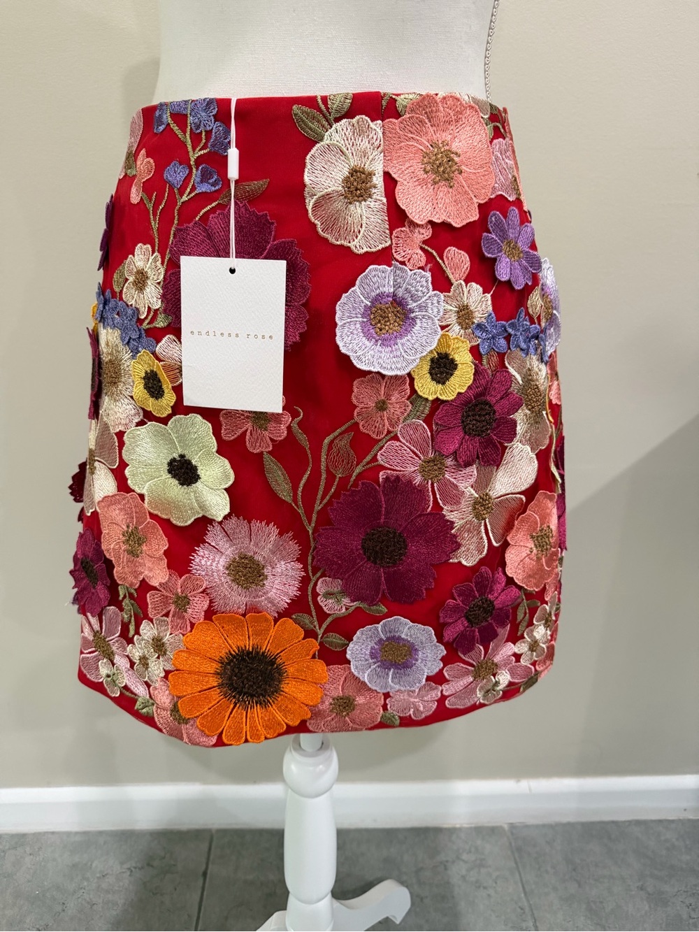 Endless Rose Mini Pencil Skirt Size L Red Multicolor Floral Embroidery 3D Petals - Picture 3 of 14